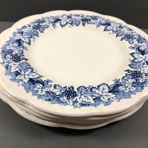 English Staffordshire Sterling Meakin Blue Vine Bread & Butter set of 4 plates - Picture 10 of 12